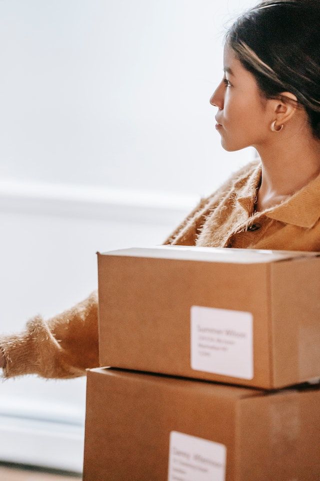 Your Poshmark Shipping Checklist: Is Your Sold Item Fit to Send?